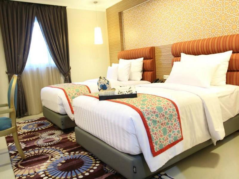 Zahabi Hotel Jakarta Simatupang Exterior photo